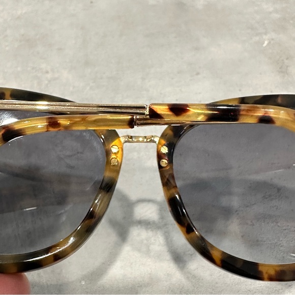 Sonix Melrose Tortoiseshell Sunglasses - Picture 5 of 6